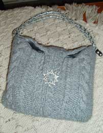 Las' Cabled Bag Knitting Pattern - FREE Knitting Pattern